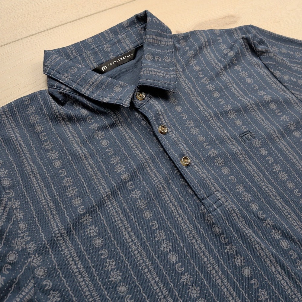 Travis Mathew Local Treasure Polo Shirt Mens Medium Golf Blue Sun Moon Print